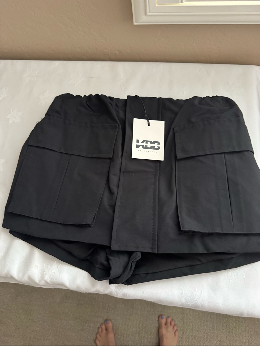 This KBB by KAHLANA "The Cargo Skort" features a high-waisted design Size S NWT - Picture 5 of 7